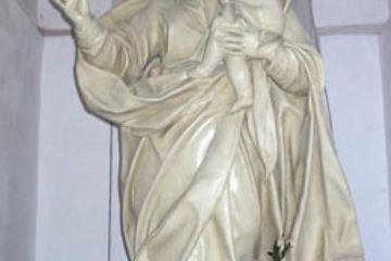 Statua della Madonna del Carmine nella Chiesa di San Carlo
